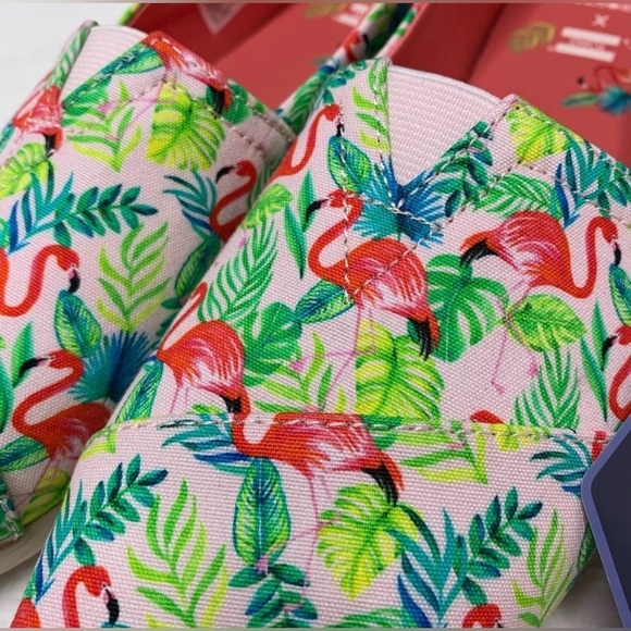Toms Women’s Alpargata Pink Pearl Paper Source Flamingos Print Shoes Size 8 NWT - Picture 4 of 8